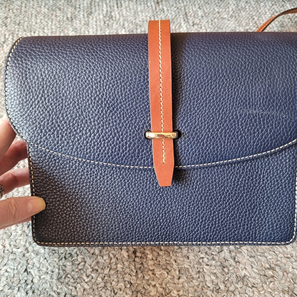 Purses - Picture 4 of 8